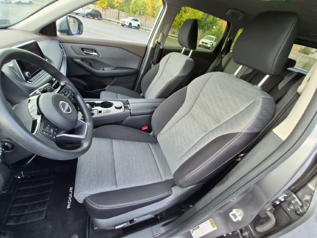 Used 2023 Nissan Rogue SV AWD/4WD image 11