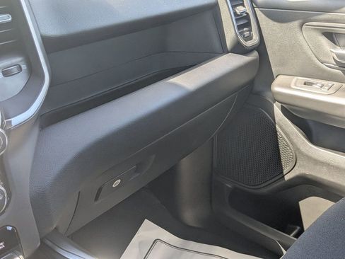 New 2026 RAM 1500 Express AWD/4WD image 25