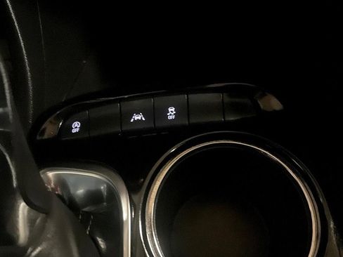 Used 2022 Buick Encore GX Preferred image 22