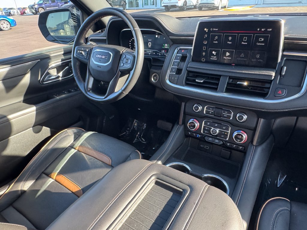 Used 2022 GMC Yukon XL AT4 AWD/4WD image 27