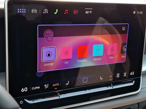 Certified 2026 Volkswagen Tiguan SE R-Line FWD image 24