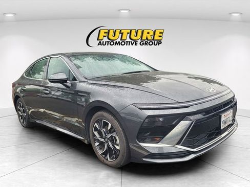 Used 2025 Hyundai Sonata SEL image 1