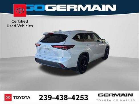 Certified 2025 Toyota Highlander XLE image 7