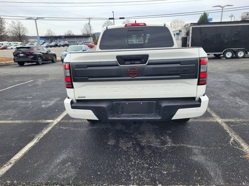 Used 2025 Nissan Frontier PRO-4X w/ Pro Convenience Package image 5