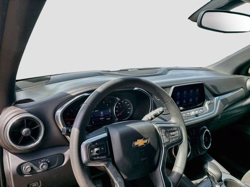 Used 2021 Chevrolet Blazer LT FWD image 11