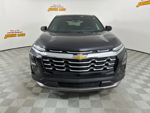Used 2026 Chevrolet Equinox LT FWD image 9
