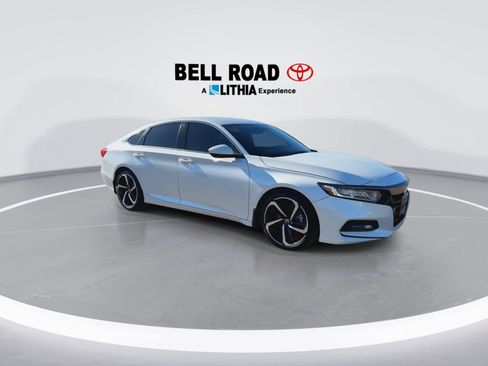 Used 2019 Honda Accord Sport image 2