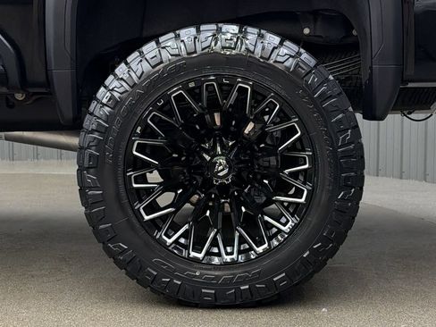 Used 2026 GMC Sierra 3500 Denali w/ Denali Reserve Package AWD/4WD image 12