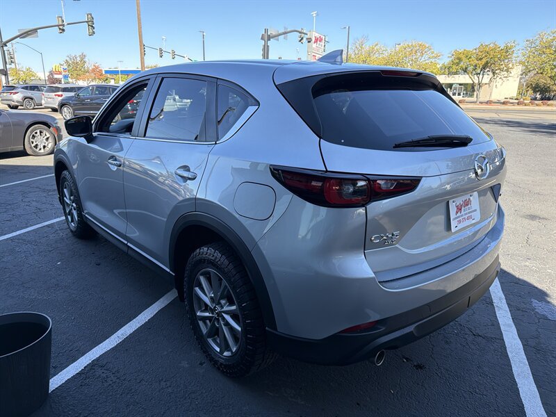 Used 2023 MAZDA CX-5 AWD 2.5 S w/ Select Package image 3