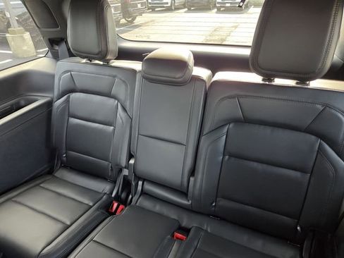 New 2026 Lincoln Navigator Reserve w/ Jet Appearance Package AWD/4WD image 16