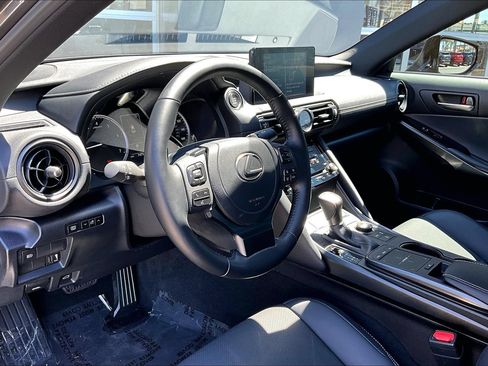 Used 2025 Lexus IS 300 F Sport RWD image 14