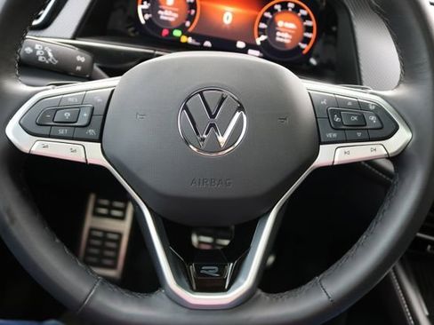 Used 2025 Volkswagen Atlas Cross Sport SEL Premium R-Line image 20