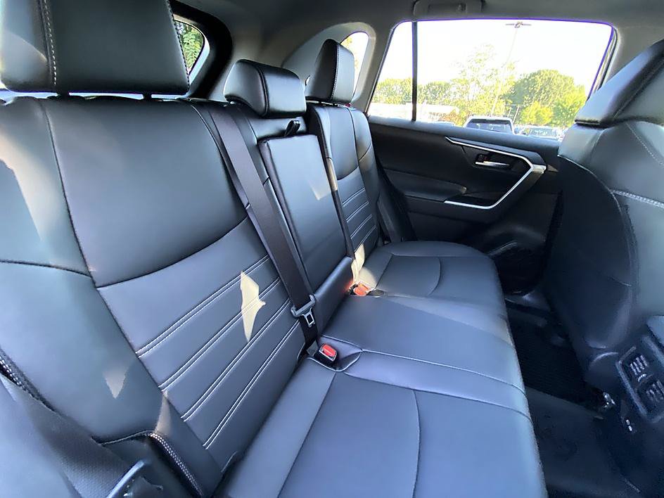 Certified 2023 Toyota RAV4 XLE Premium AWD/4WD image 25
