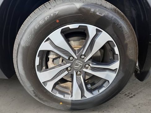 Used 2019 Honda CR-V LX image 9