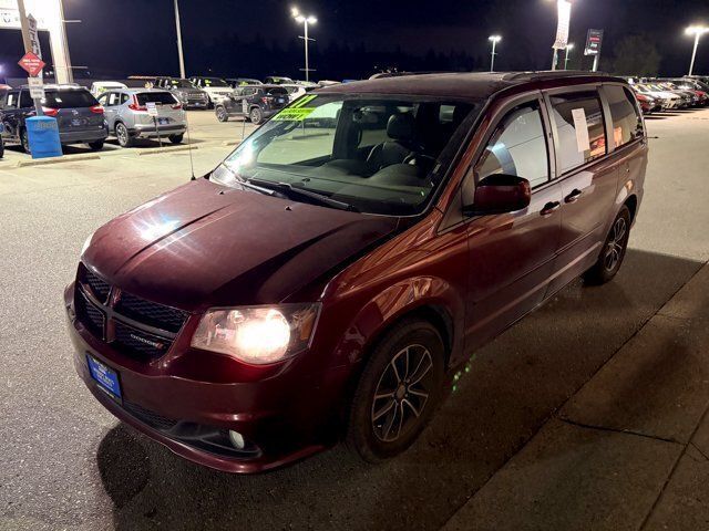 Used 2017 Dodge Grand Caravan GT FWD image 3
