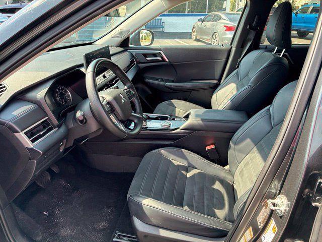 Used 2025 Mitsubishi Outlander SE FWD image 69