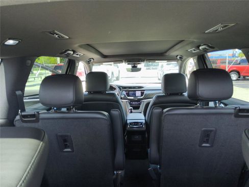Used 2023 Cadillac XT6 Premium Luxury w/ Technology Package FWD image 25