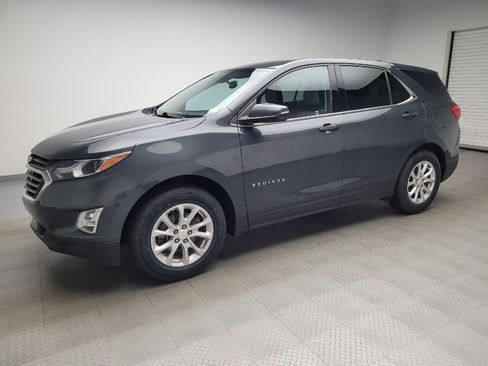 Used 2018 Chevrolet Equinox LT FWD image 2