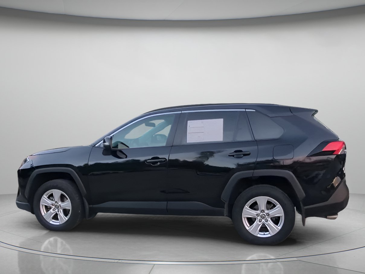 Used 2021 Toyota RAV4 XLE AWD/4WD image 19