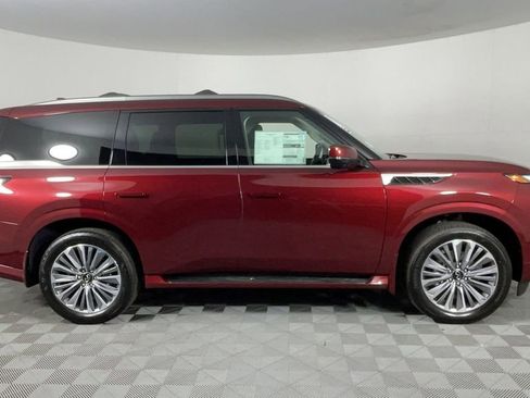 New 2025 INFINITI QX80 Luxe w/ Exterior Package image 3