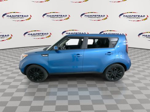 Used 2019 Kia Soul + image 5