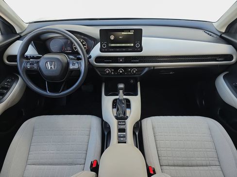 Certified 2025 Honda HR-V LX image 9