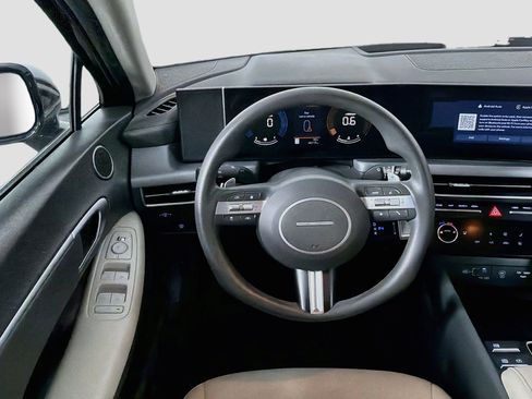 Used 2025 Hyundai Sonata SEL FWD image 18