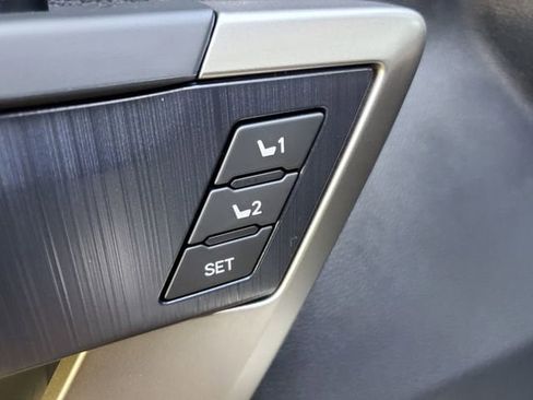 New 2026 Toyota Tundra Platinum AWD/4WD image 18