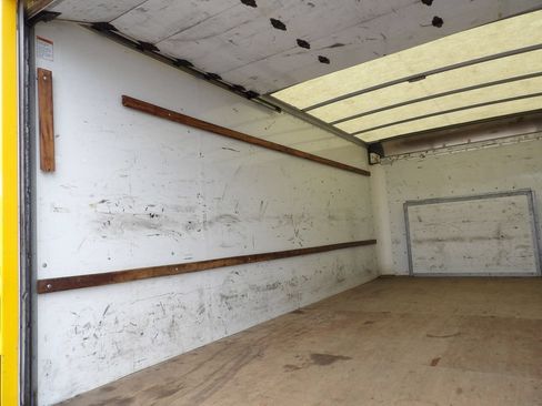 Used 2021 Ford E-350 and Econoline 350 Super Duty RWD image 34