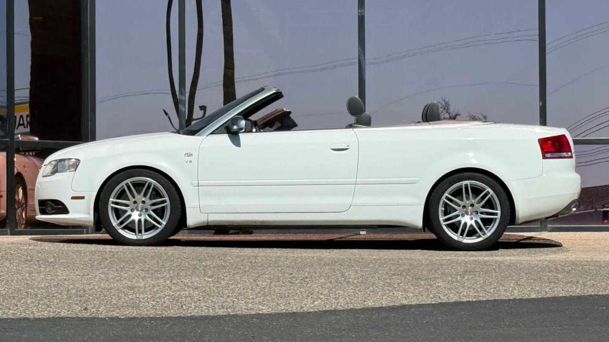 Used 2008 Audi S4 Cabriolet AWD/4WD image 24