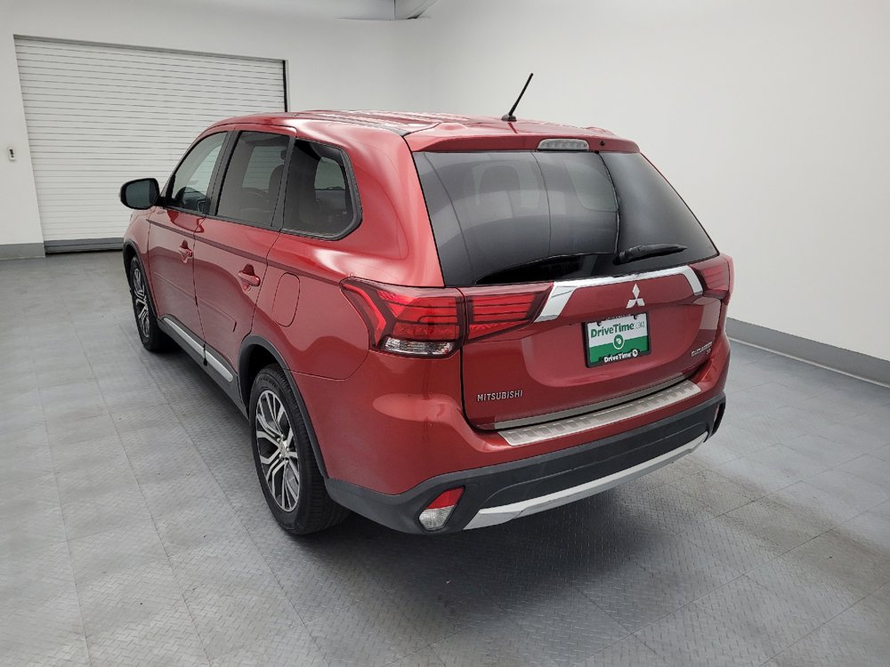 Used 2016 Mitsubishi Outlander SE AWD/4WD image 5
