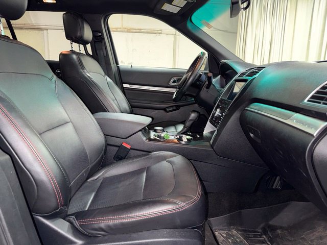 Used 2017 Ford Explorer Sport AWD/4WD image 25