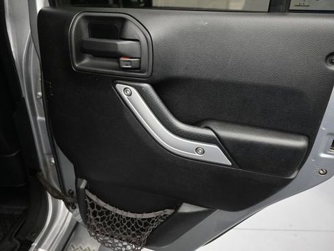 Used 2013 Jeep Wrangler Unlimited Sahara w/ Connectivity Group image 35