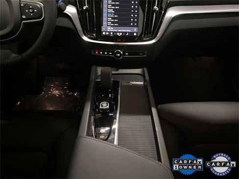 Used 2025 Volvo S60 B5 Core image 13