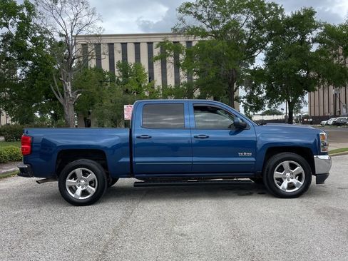 Used 2017 Chevrolet Silverado 1500 LT w/ Texas Edition image 7