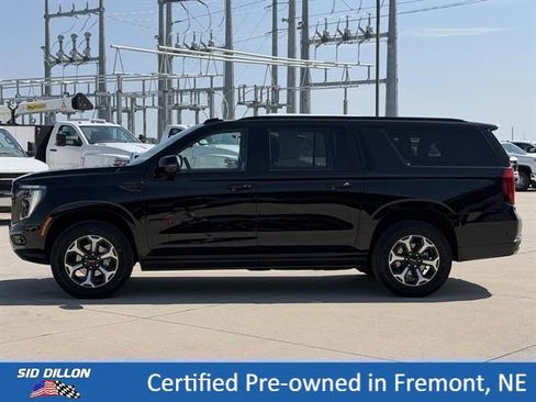 Certified 2026 GMC Yukon XL AT4 Ultimate AWD/4WD image 9