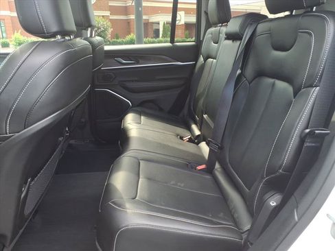 Used 2023 Jeep Grand Cherokee 4WD 4xe image 19