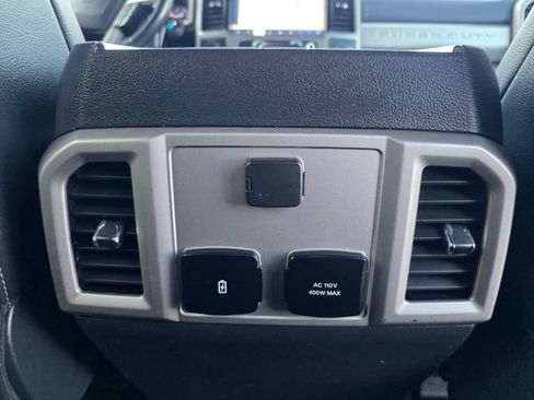 Used 2022 Ford F350 Lariat w/ Lariat Ultimate Package AWD/4WD image 12