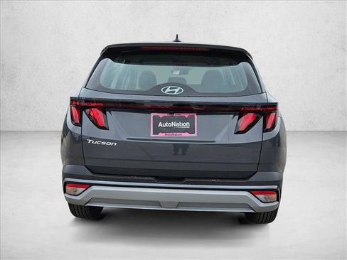 New 2026 Hyundai Tucson SE FWD image 8