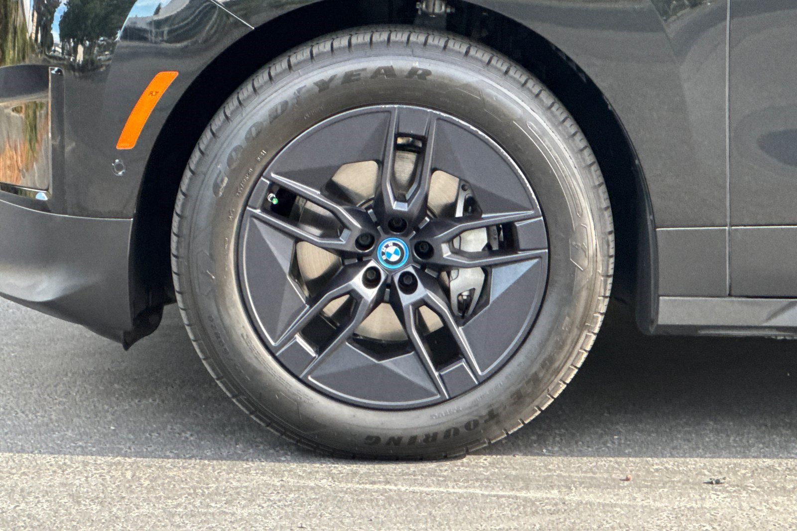 Certified 2024 BMW iX xDrive50 AWD/4WD image 39
