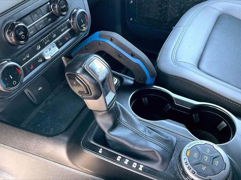 Used 2022 Ford Bronco Black Diamond w/ Sasquatch Package image 15