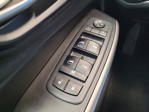 Used 2021 Jeep Cherokee Latitude Lux w/ Trailer Tow Group AWD/4WD image 27