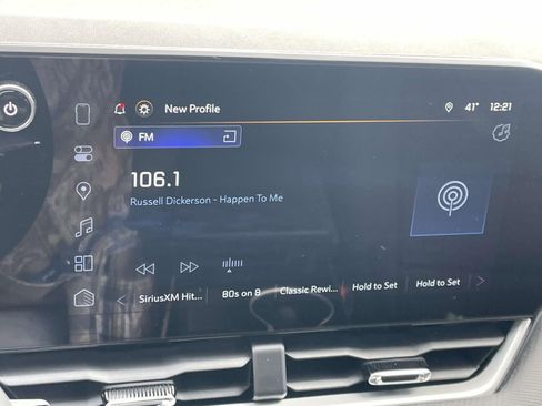 Used 2025 Chevrolet Equinox LT image 15