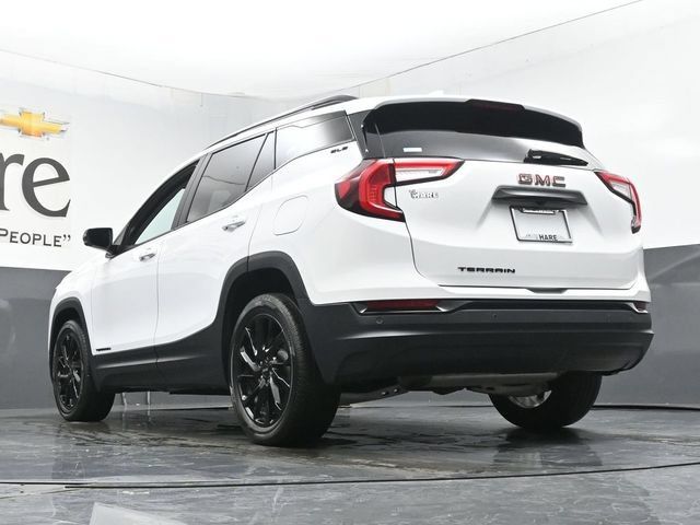 Used 2023 GMC Terrain SLE w/ Driver Convenience Package FWD image 5