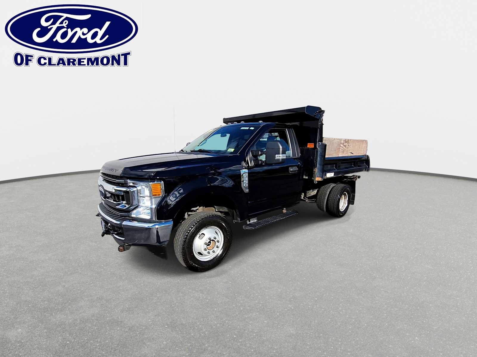 Used 2021 Ford F350 XL w/ Power Equipment Group AWD/4WD image 4