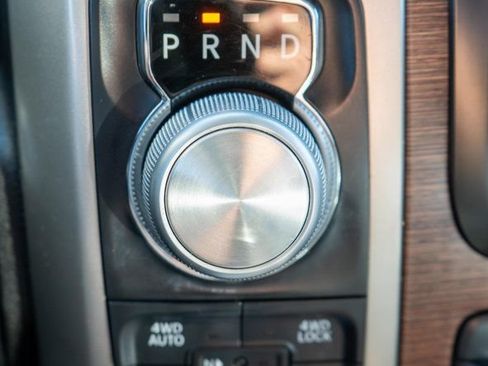 Used 2018 RAM 1500 Laramie w/ Convenience Group AWD/4WD image 31