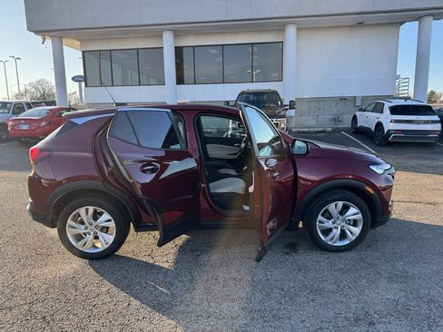 Used 2025 Buick Encore GX Preferred w/ Advanced Technology Package image 8