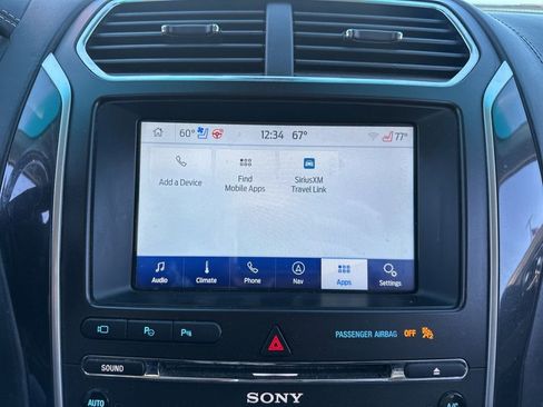 Used 2016 Ford Explorer Platinum image 43