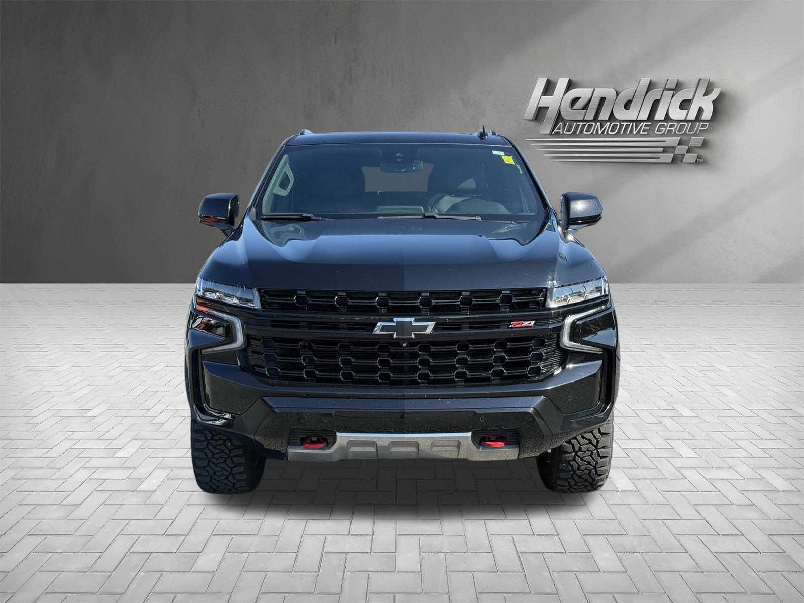 Used 2023 Chevrolet Tahoe Z71 w/ Luxury Package AWD/4WD image 3