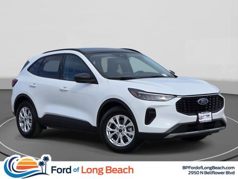 Used 2025 Ford Escape Active image 1